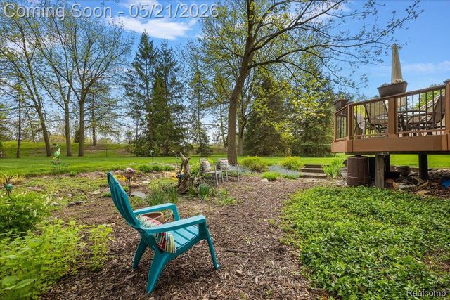 33891 Yorkridge Street, Farmington Hills, MI 48331