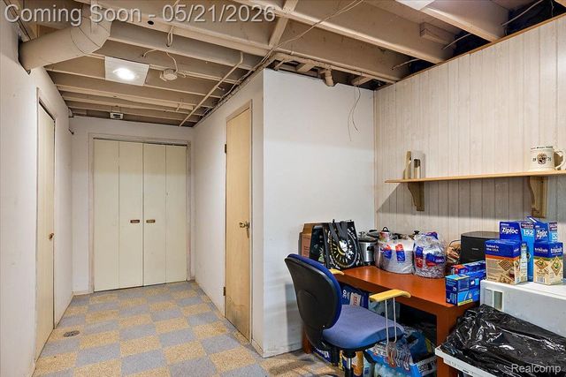 33891 Yorkridge Street, Farmington Hills, MI 48331