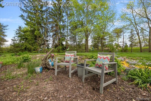 33891 Yorkridge Street, Farmington Hills, MI 48331