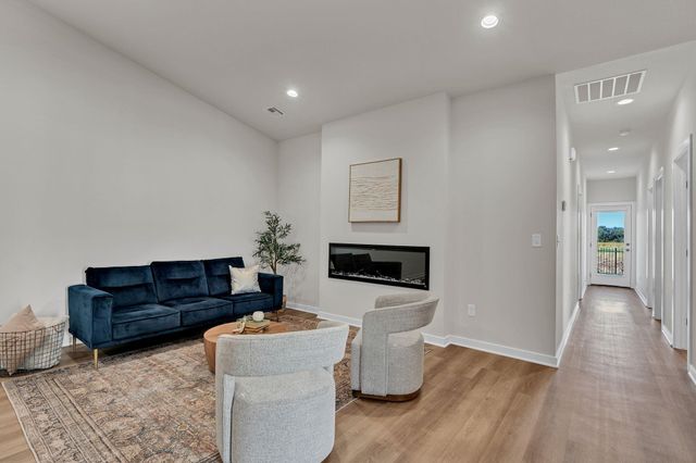 112 N Gowen St, Goddard, KS 67052