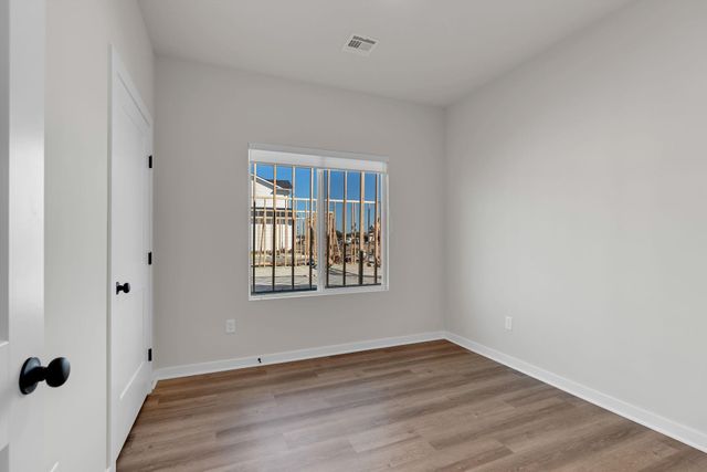 112 N Gowen St, Goddard, KS 67052