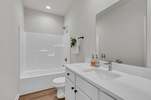 112 N Gowen St, Goddard, KS 67052