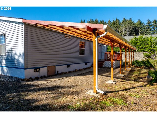 2370 CAPE MEARES Loop, Tillamook, OR 97141