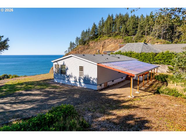 2370 CAPE MEARES Loop, Tillamook, OR 97141