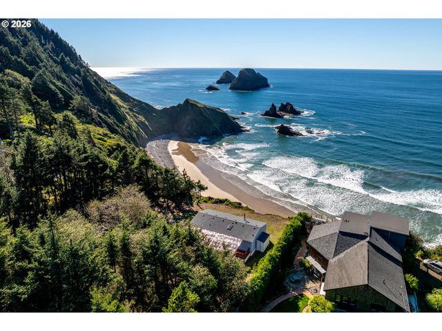 2370 CAPE MEARES Loop, Tillamook, OR 97141