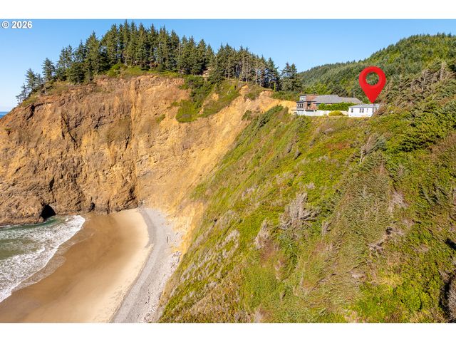 2370 CAPE MEARES Loop, Tillamook, OR 97141