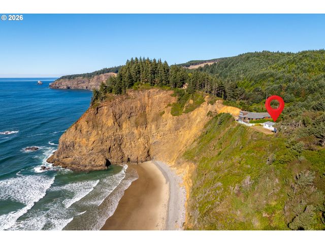 2370 CAPE MEARES Loop, Tillamook, OR 97141