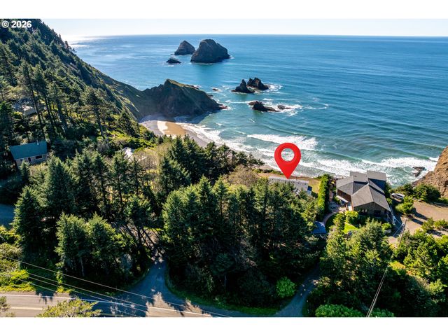 2370 CAPE MEARES Loop, Tillamook, OR 97141