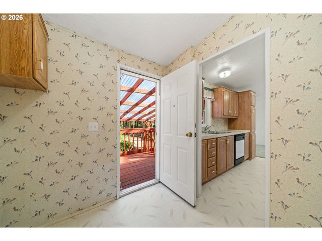 2370 CAPE MEARES Loop, Tillamook, OR 97141