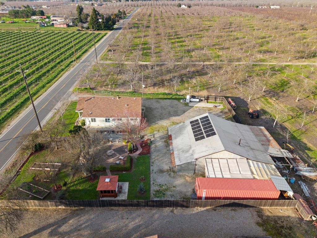 5610 N Confer Rd, Stockton, CA 95215