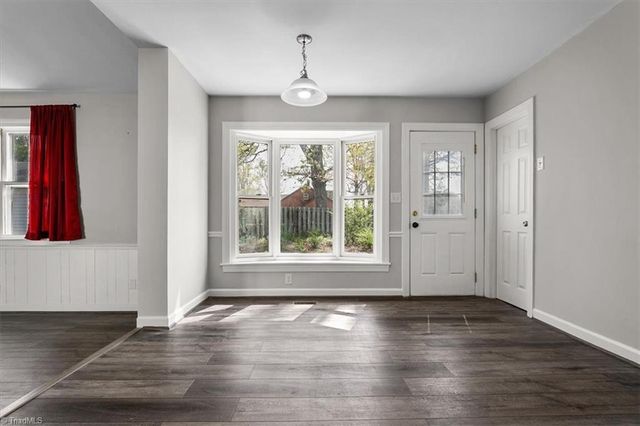 1229 Guilford College Road, Jamestown, NC 27282