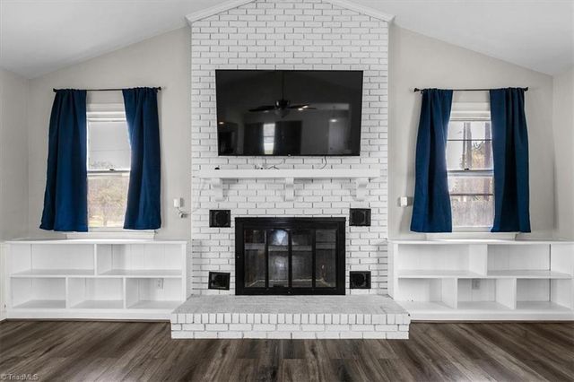 1229 Guilford College Road, Jamestown, NC 27282