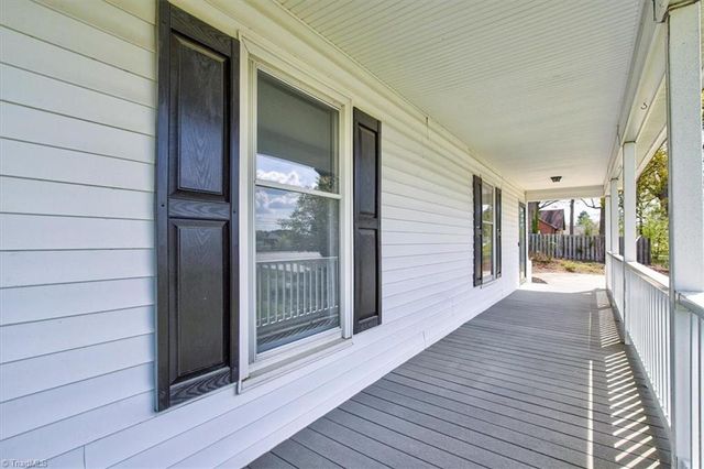 1229 Guilford College Road, Jamestown, NC 27282