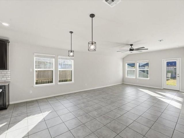 10105 Waterwall Lane, Texas City, TX 77591