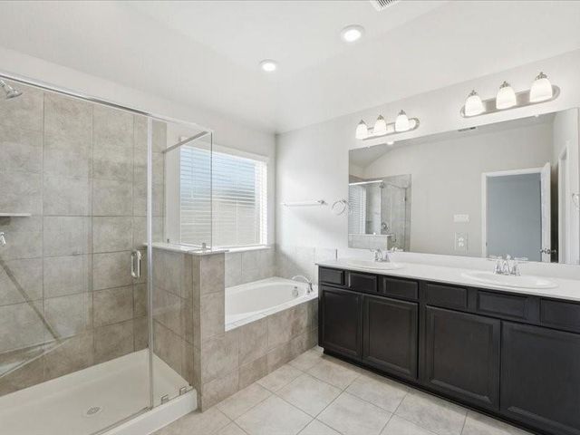 10105 Waterwall Lane, Texas City, TX 77591