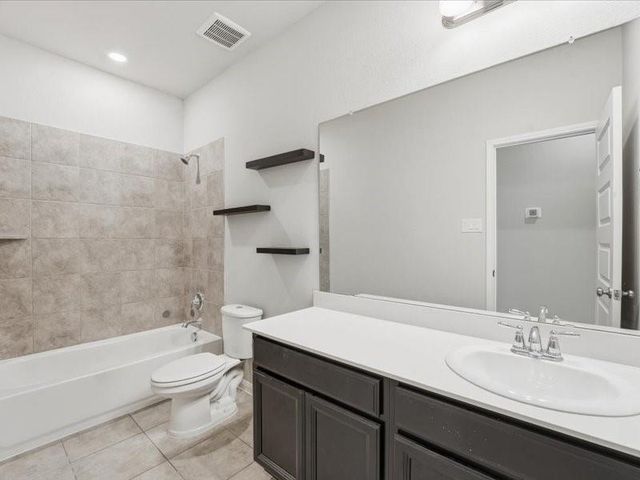 10105 Waterwall Lane, Texas City, TX 77591