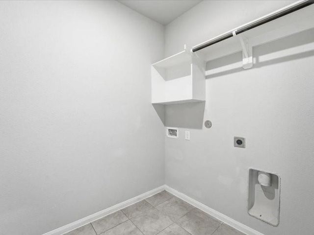 10105 Waterwall Lane, Texas City, TX 77591