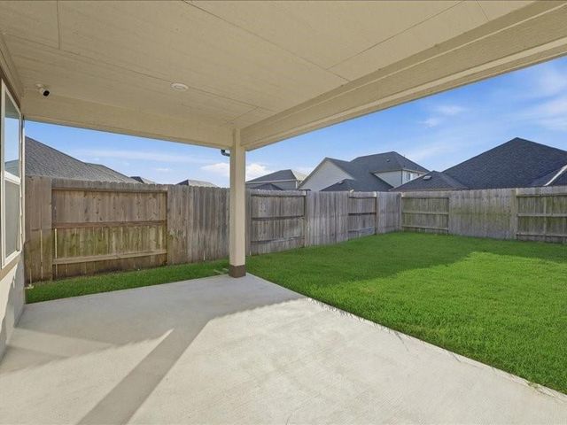 10105 Waterwall Lane, Texas City, TX 77591