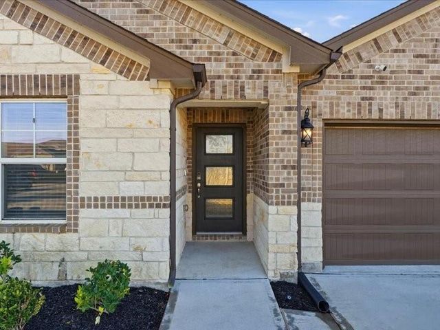 10105 Waterwall Lane, Texas City, TX 77591