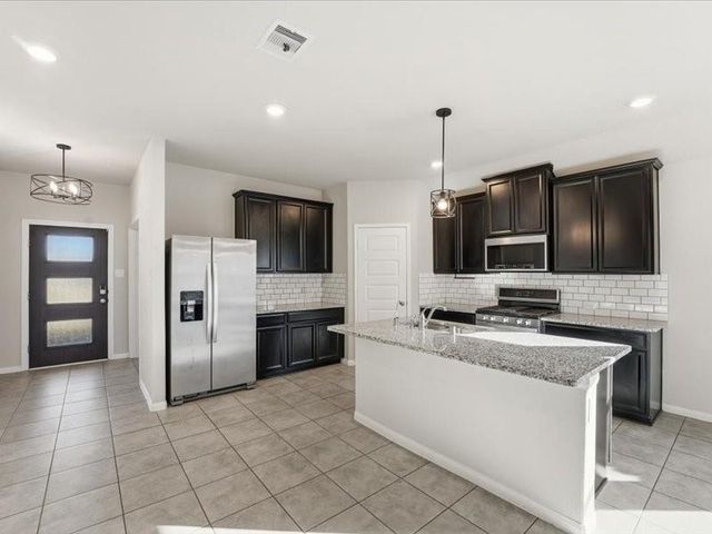 10105 Waterwall Lane, Texas City, TX 77591