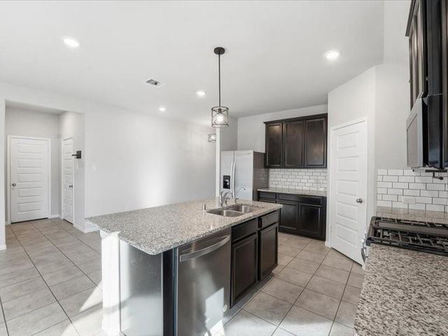 10105 Waterwall Lane, Texas City, TX 77591