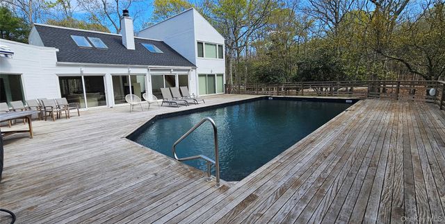 35 Ely Brook Road, East Hampton, NY 11937