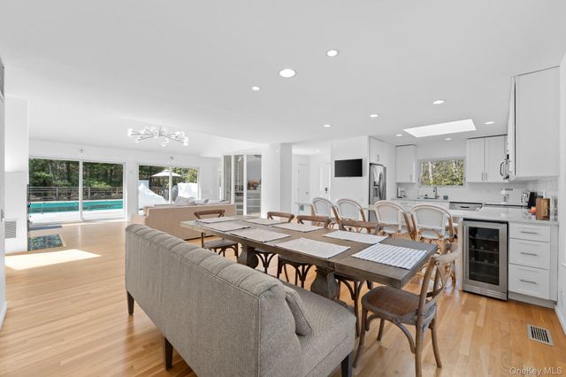 35 Ely Brook Road, East Hampton, NY 11937