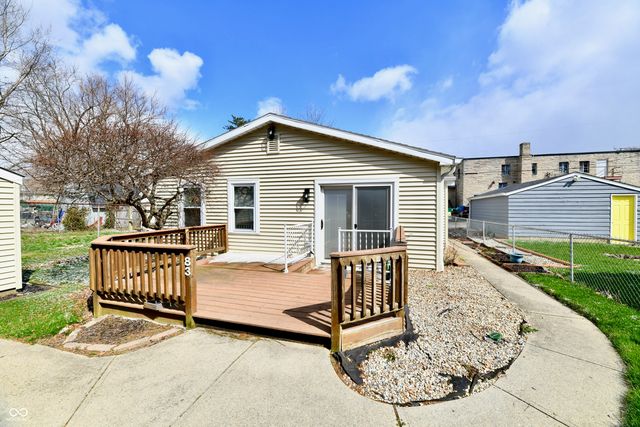 83 S 8th Avenue, Beech Grove, IN 46107