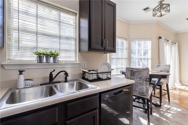 221 Rosewood NW Way, Atlanta, GA 30311