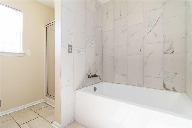 221 Rosewood NW Way, Atlanta, GA 30311