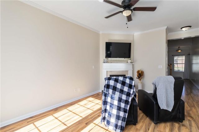 221 Rosewood NW Way, Atlanta, GA 30311