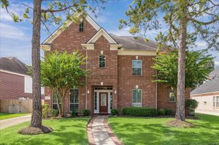 2507 Lansing Circle, Pearland, TX 77584