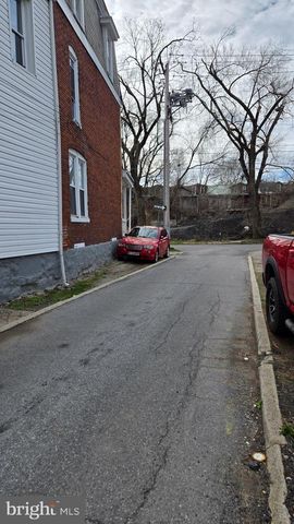 2503 AGATE ST, Harrisburg, PA 17110