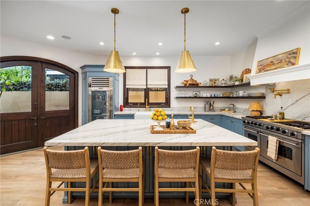 111 Via Koron, Newport Beach, CA 92663