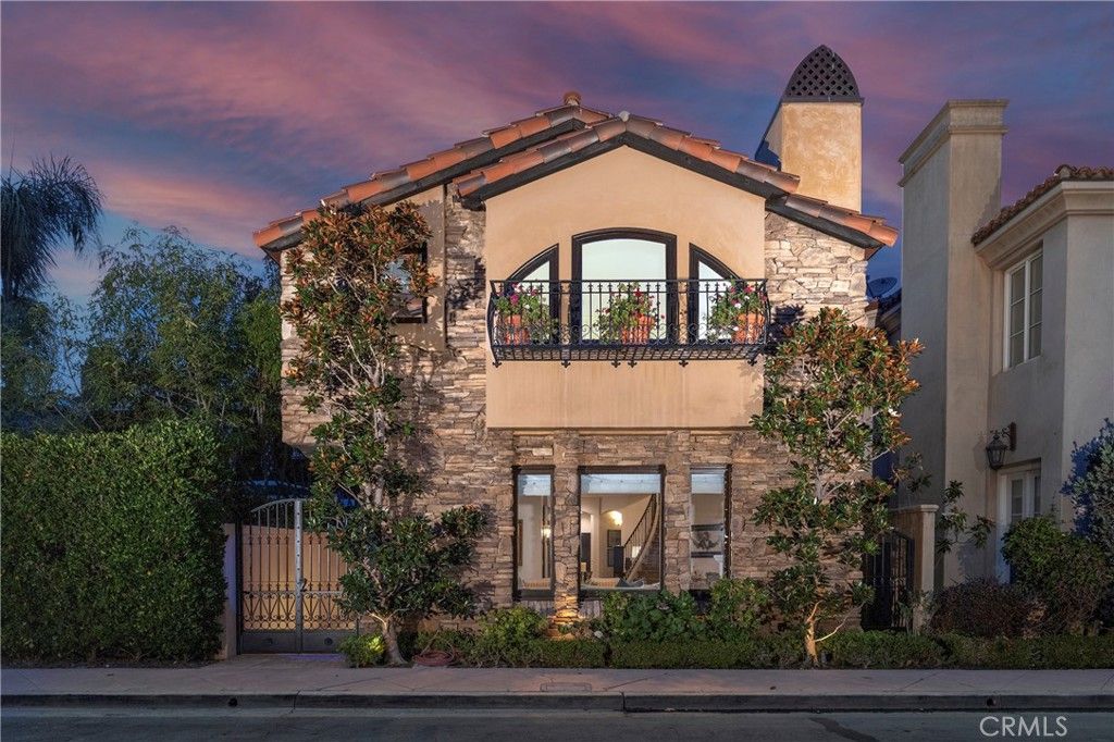 111 Via Koron, Newport Beach, CA 92663