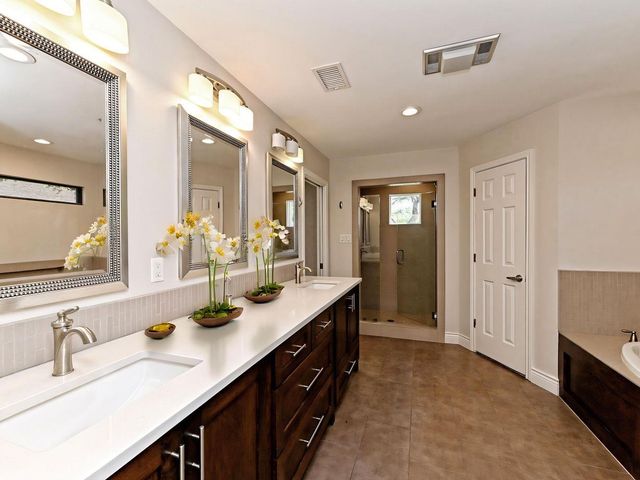 1706 Lakeway BLVD, Lakeway, TX 78734