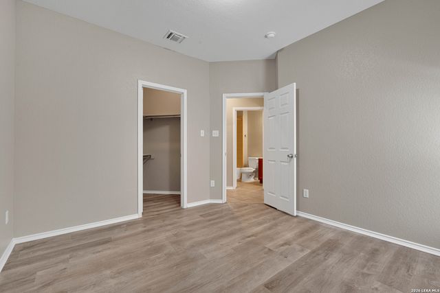 5626 Cross Pond, San Antonio, TX 78249