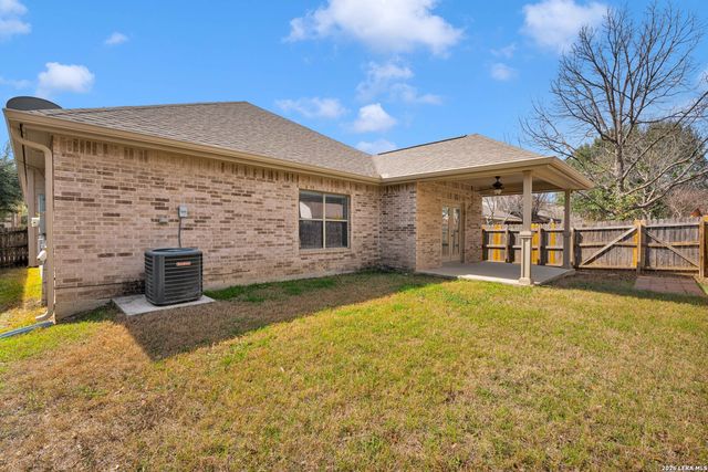 5626 Cross Pond, San Antonio, TX 78249