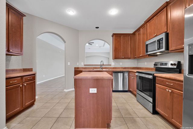 5626 Cross Pond, San Antonio, TX 78249