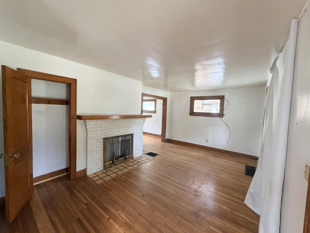 1231 E 20th Avenue, Columbus, OH 43211