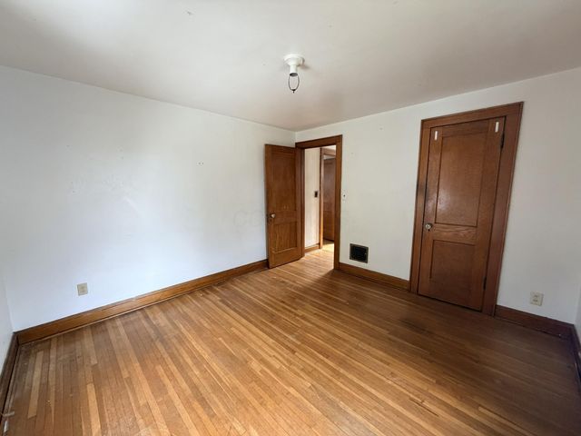1231 E 20th Avenue, Columbus, OH 43211