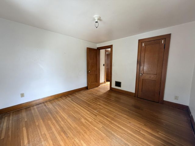 1231 E 20th Avenue, Columbus, OH 43211