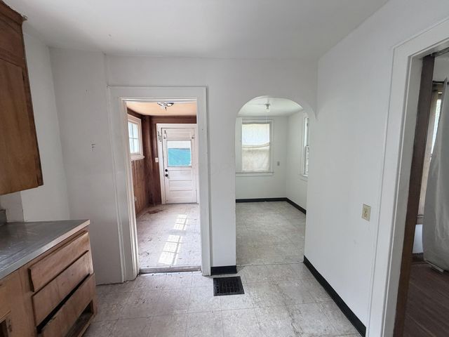 1231 E 20th Avenue, Columbus, OH 43211