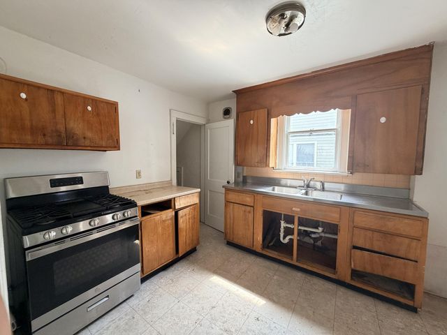 1231 E 20th Avenue, Columbus, OH 43211
