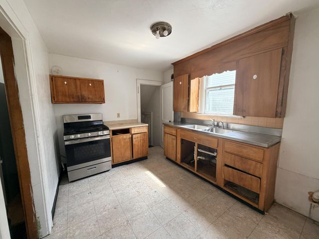 1231 E 20th Avenue, Columbus, OH 43211