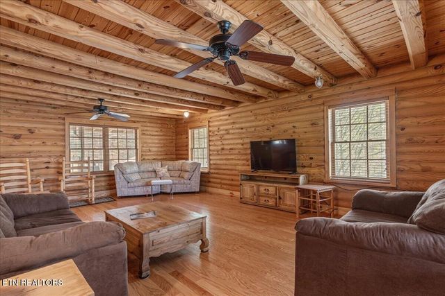 1736 Rafter Road, Tellico Plains, TN 37385