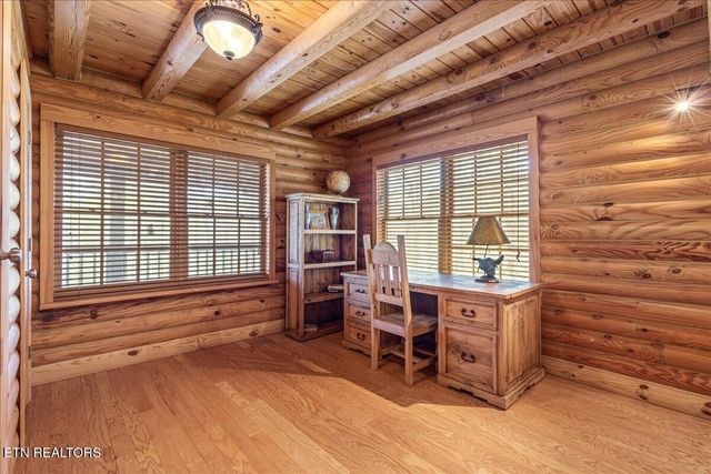 1736 Rafter Road, Tellico Plains, TN 37385