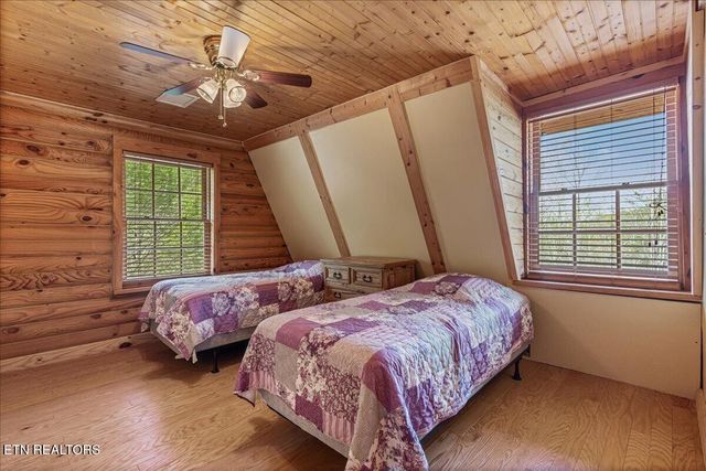 1736 Rafter Road, Tellico Plains, TN 37385