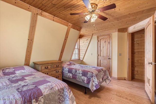 1736 Rafter Road, Tellico Plains, TN 37385