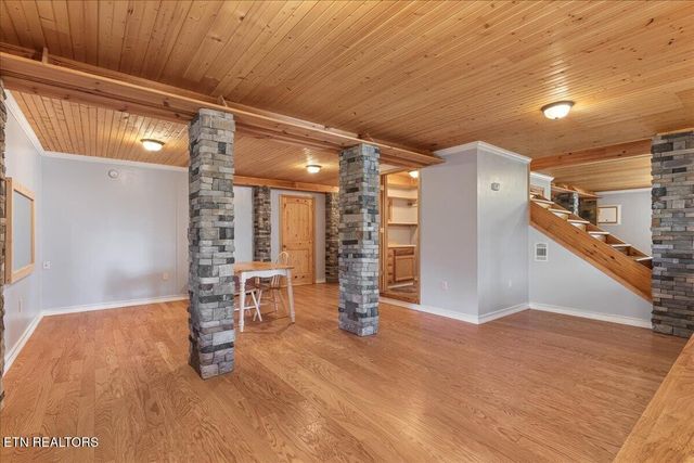 1736 Rafter Road, Tellico Plains, TN 37385